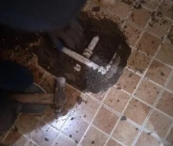 江门市卫生间漏水维修公司为您分享下卫生间渗水如何处理及注意事项